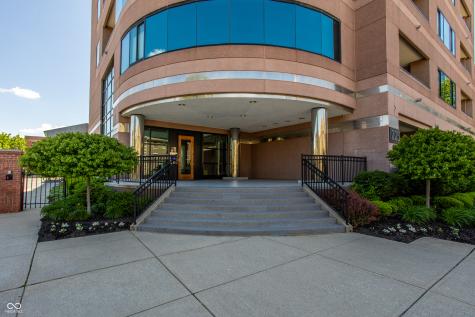 225 N New Jersey Street Indianapolis IN 46204