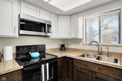 3002 Horse Hill W Drive Indianapolis IN 46214