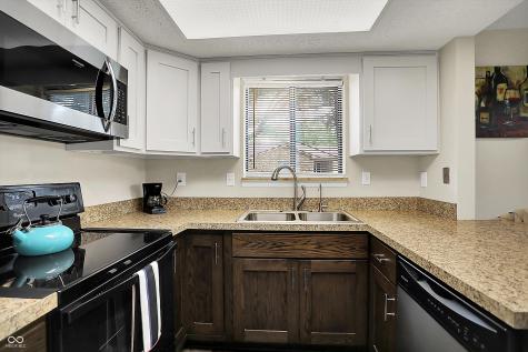 3002 Horse Hill W Drive Indianapolis IN 46214