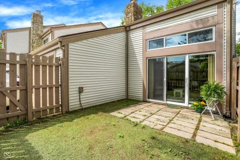 3002 Horse Hill W Drive Indianapolis IN 46214