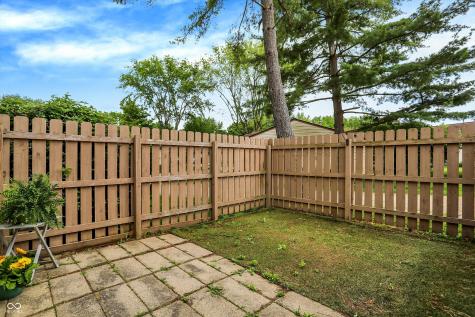 3002 Horse Hill W Drive Indianapolis IN 46214