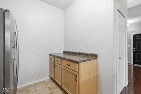 8016 Windham Lake Way Indianapolis IN 46214