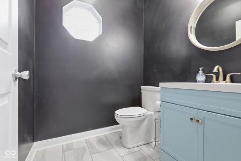 8016 Windham Lake Way Indianapolis IN 46214