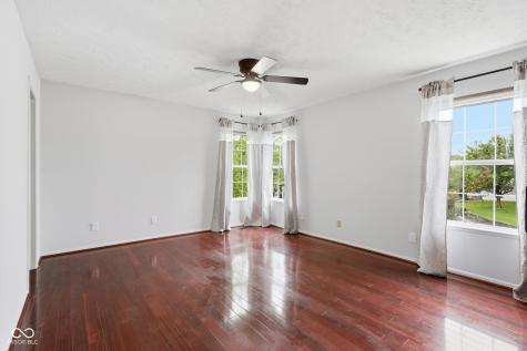 8016 Windham Lake Way Indianapolis IN 46214
