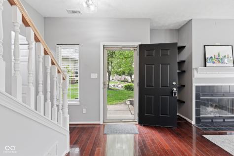8016 Windham Lake Way Indianapolis IN 46214