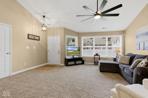 5417 Loggia Way Indianapolis IN 46237