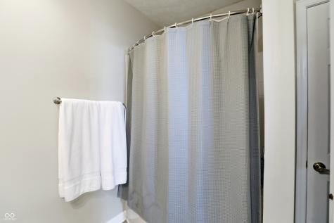 1120 Falcon Ridge Carmel IN 46280