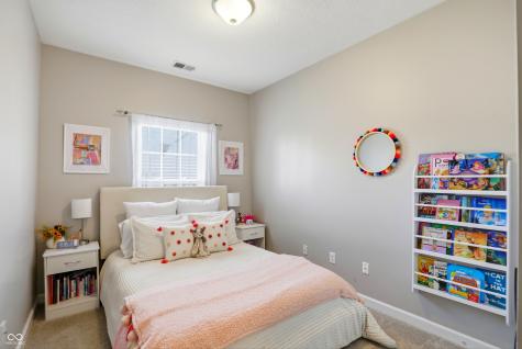 1120 Falcon Ridge Carmel IN 46280