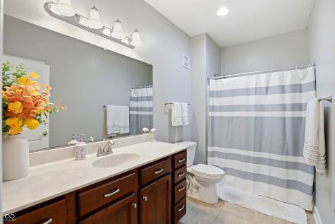 1120 Falcon Ridge Carmel IN 46280