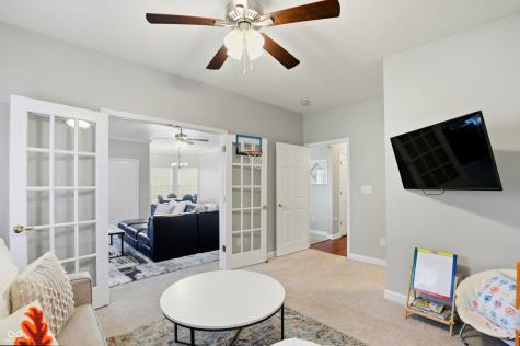 1120 Falcon Ridge Carmel IN 46280