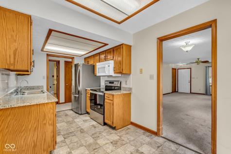 1281 E Holiday Lane Brownsburg IN 46112