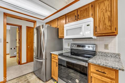 1281 E Holiday Lane Brownsburg IN 46112