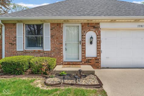 1281 E Holiday Lane Brownsburg IN 46112