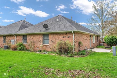 1281 E Holiday Lane Brownsburg IN 46112