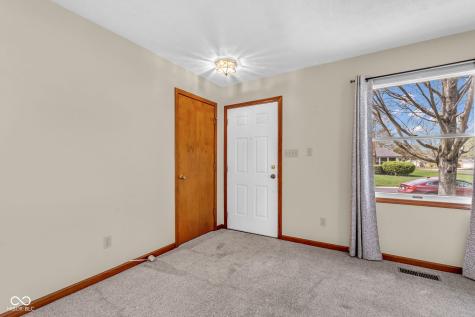1281 E Holiday Lane Brownsburg IN 46112