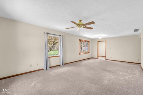 1281 E Holiday Lane Brownsburg IN 46112
