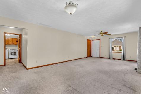 1281 E Holiday Lane Brownsburg IN 46112