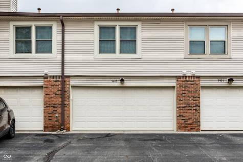 9449 Maple Way Indianapolis IN 46268