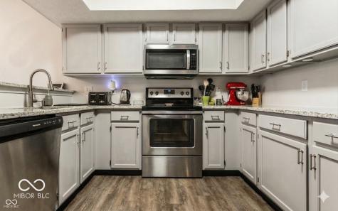 9449 Maple Way Indianapolis IN 46268