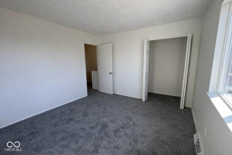 2872 Two Worlds Drive Columbus IN 47201