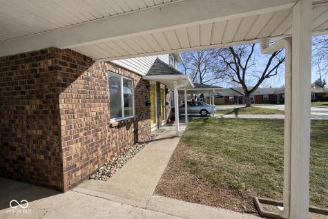 2872 Two Worlds Drive Columbus IN 47201