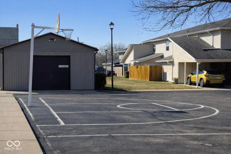 2872 Two Worlds Drive Columbus IN 47201