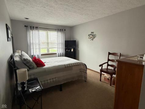 1204 Paradise Way N Greenwood IN 46143