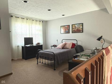 1204 Paradise Way N Greenwood IN 46143