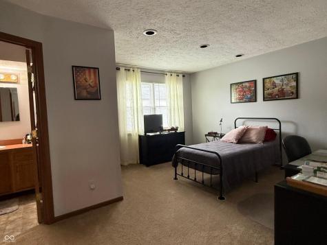 1204 Paradise Way N Greenwood IN 46143