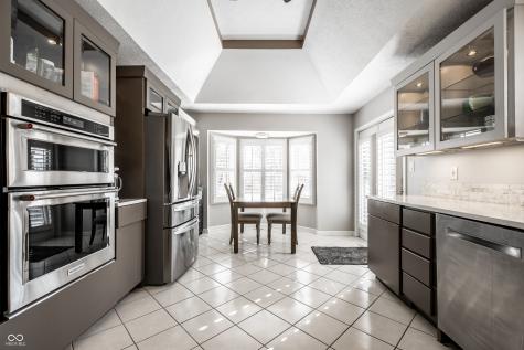 8316 Seabridge Way Indianapolis IN 46240