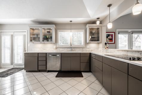 8316 Seabridge Way Indianapolis IN 46240