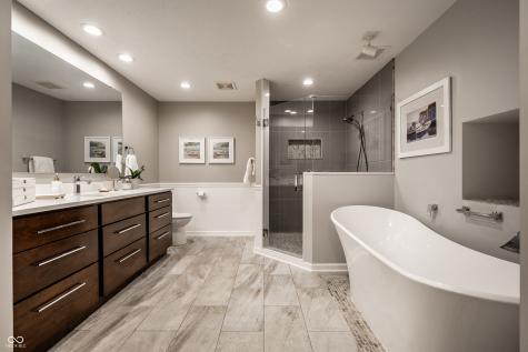 8316 Seabridge Way Indianapolis IN 46240