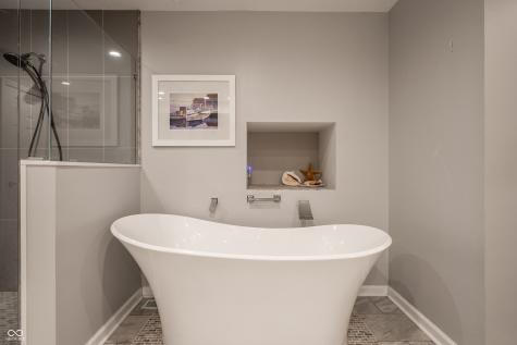 8316 Seabridge Way Indianapolis IN 46240