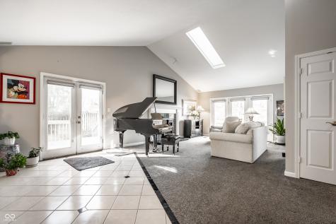 8316 Seabridge Way Indianapolis IN 46240