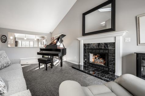 8316 Seabridge Way Indianapolis IN 46240