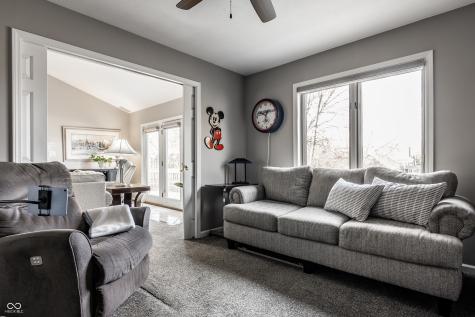 8316 Seabridge Way Indianapolis IN 46240