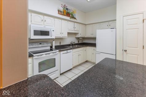 7601 Newport Bay Drive Indianapolis IN 46240