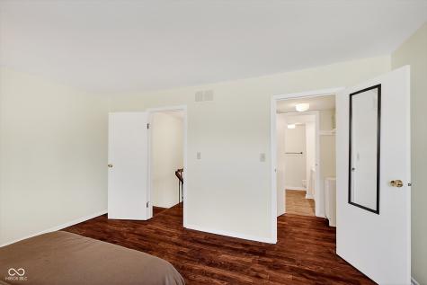 7472 Countrybrook Drive Indianapolis IN 46260