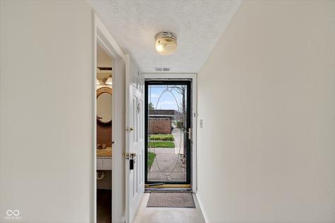 7472 Countrybrook Drive Indianapolis IN 46260