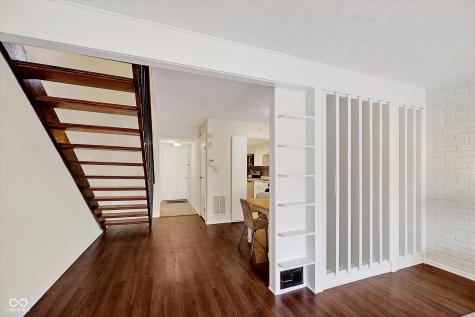 7472 Countrybrook Drive Indianapolis IN 46260