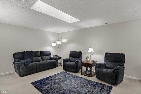 9242 Golden Leaf Way Indianapolis IN 46260