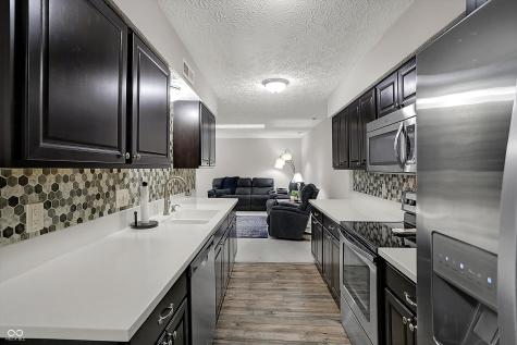 9242 Golden Leaf Way Indianapolis IN 46260