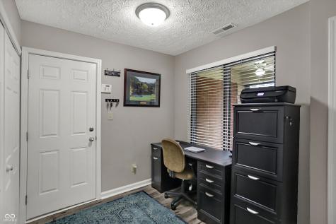 9242 Golden Leaf Way Indianapolis IN 46260