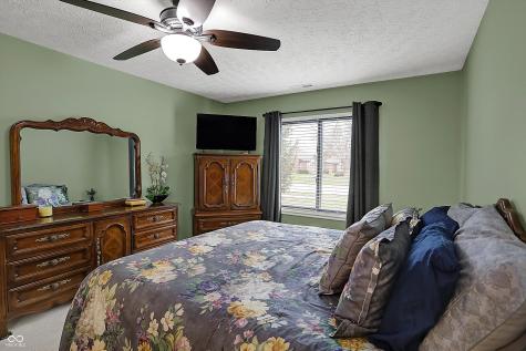 9242 Golden Leaf Way Indianapolis IN 46260