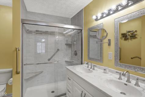 9242 Golden Leaf Way Indianapolis IN 46260