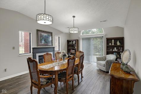 9242 Golden Leaf Way Indianapolis IN 46260