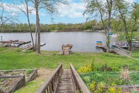 3136 River Bay Drive N Indianapolis IN 46240