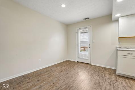 525 Paradise Way E Greenwood IN 46143