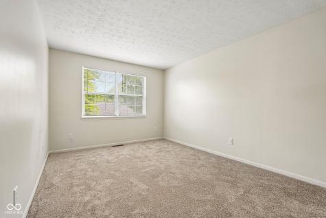 525 Paradise Way E Greenwood IN 46143