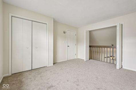 525 Paradise Way E Greenwood IN 46143